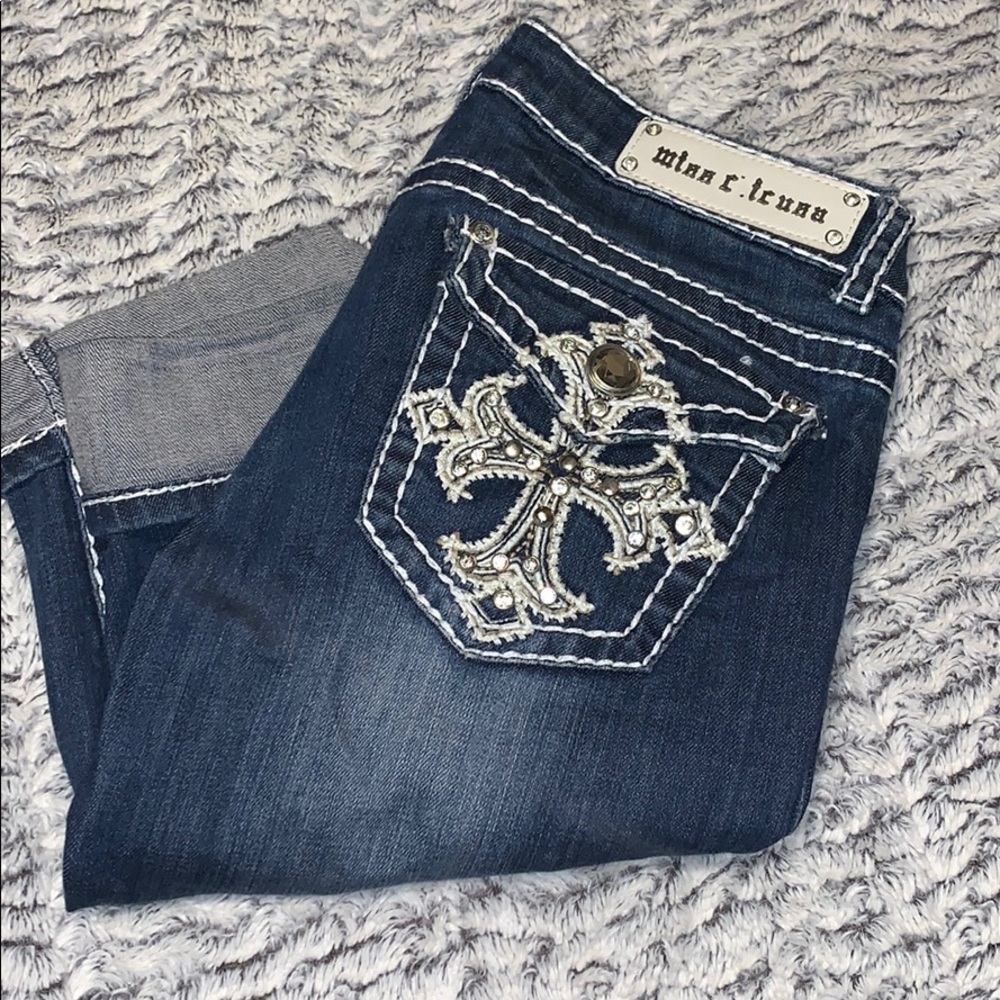 Cropped carpris
